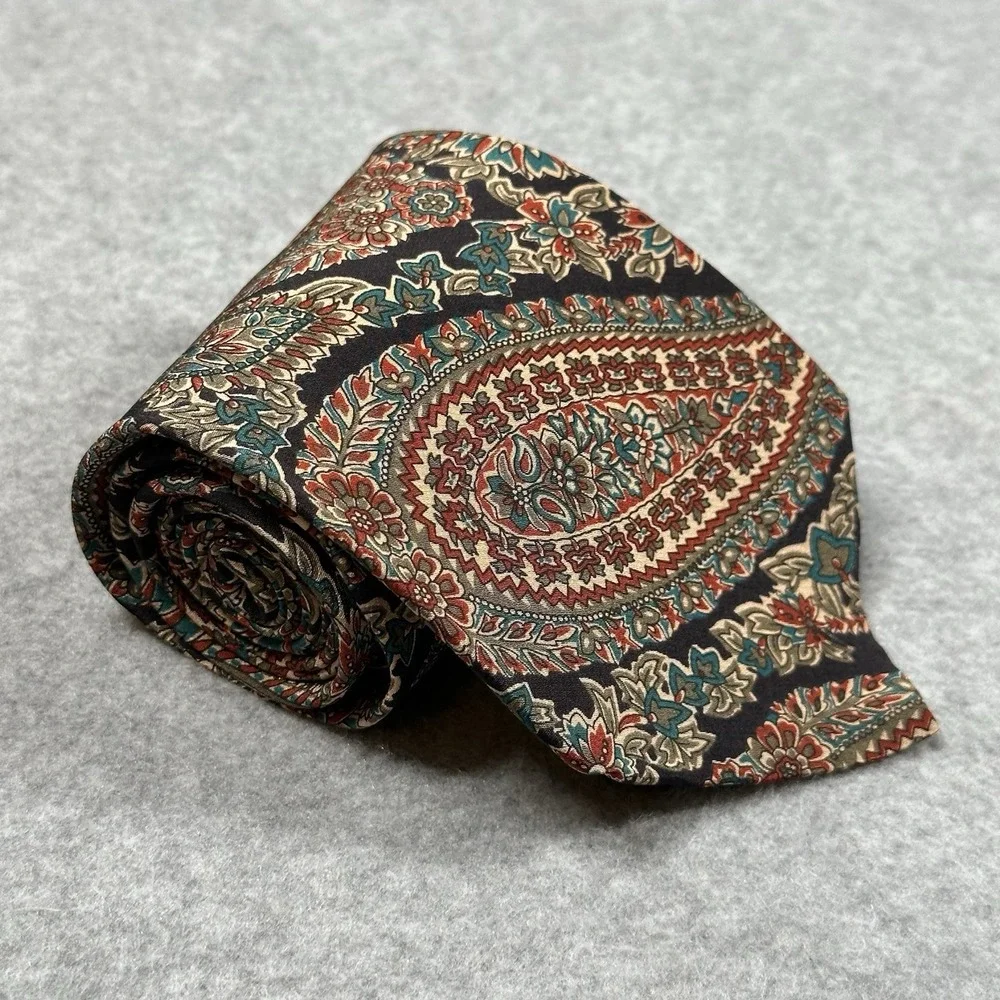 Aquascutum London All Silk Paisley Floral Necktie Vintage Hand Finished 56x3.5in